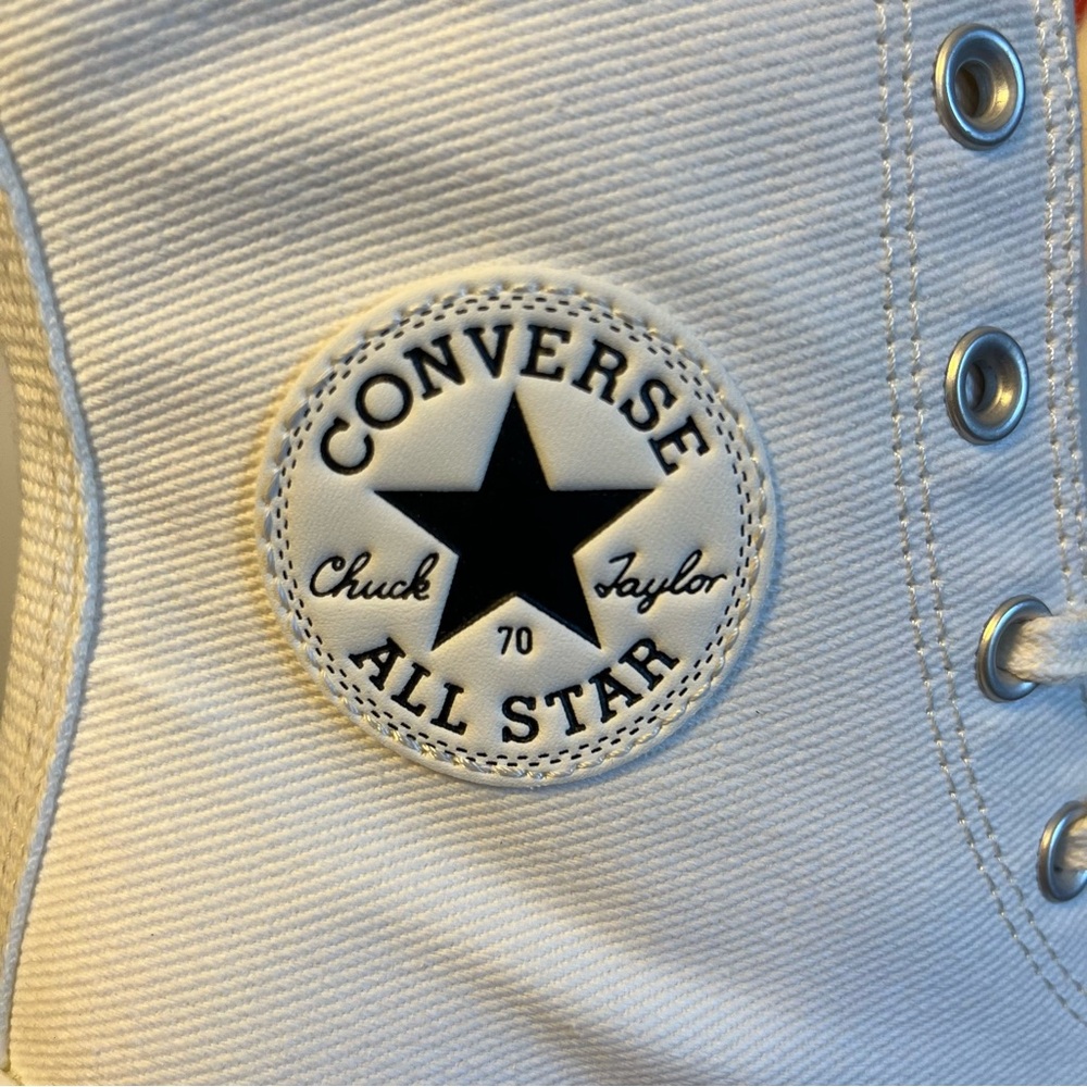 CONVERSE Women’s Chuck 70 DeLuxe Heel Platform Shoes - Picture 4 of 9